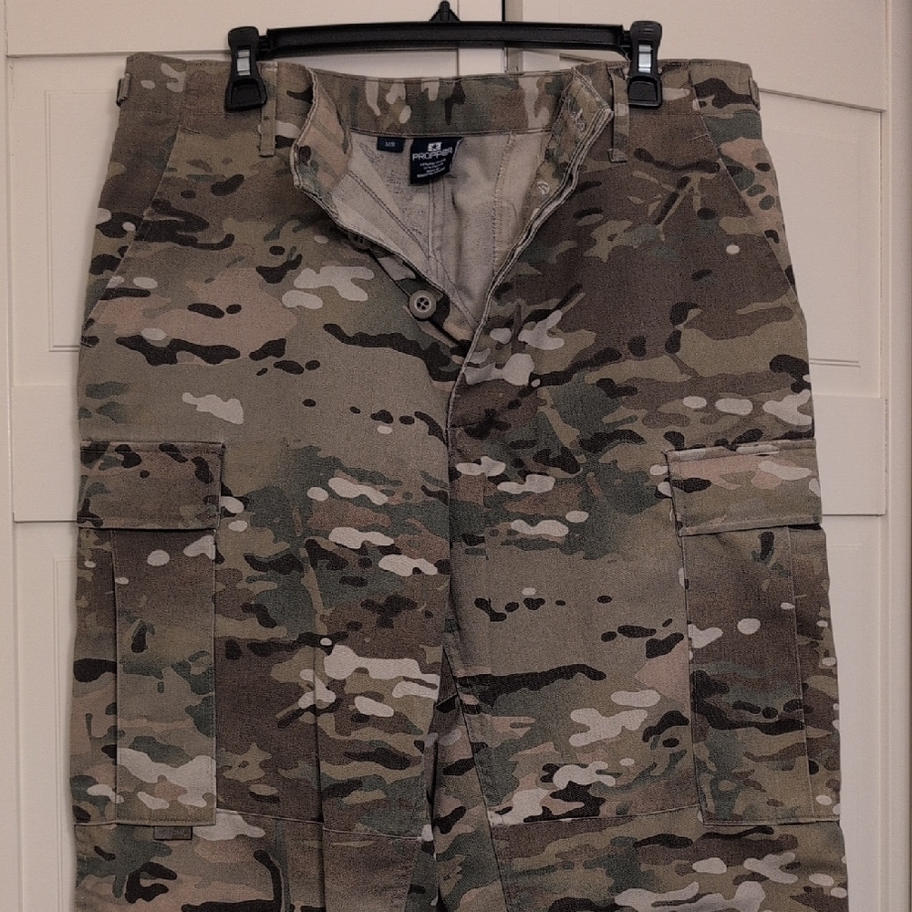 Propper Men's Cargo Pants - Camouflage Size Medium Regular (34)